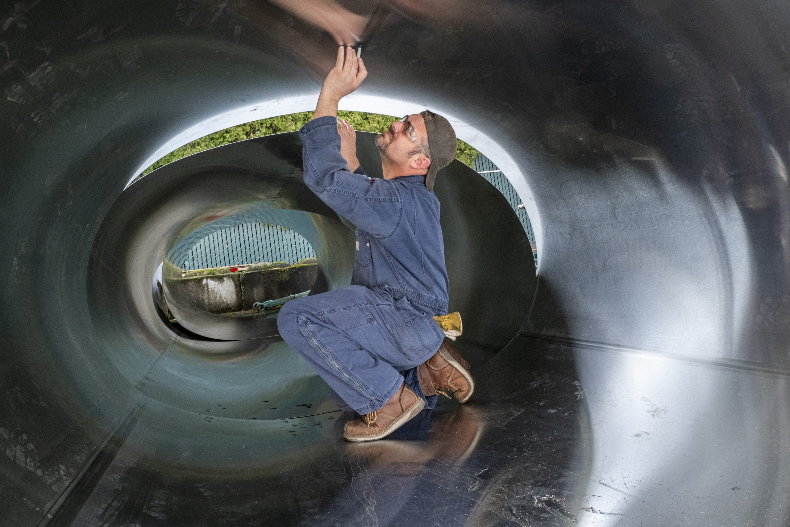 Maintenance employee