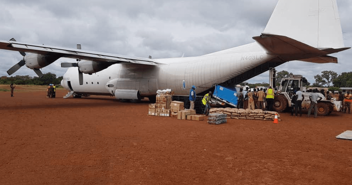 Cargo aircraft for disaster relief flights