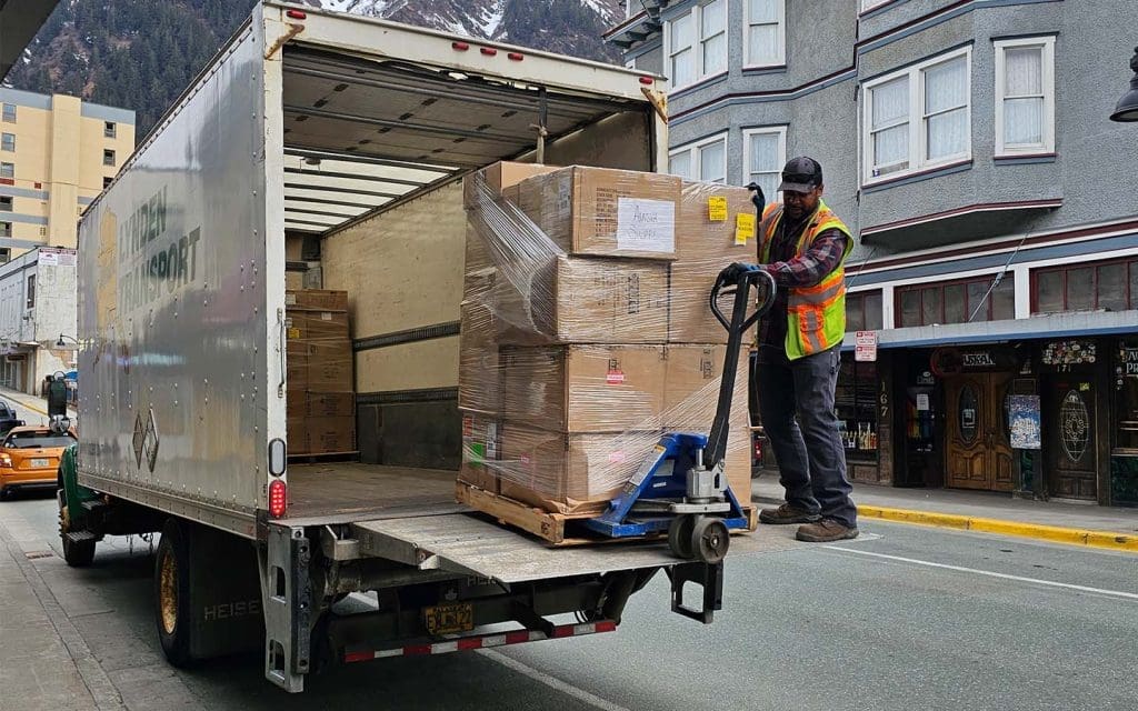 Lynden Transport Less-than-Truckload Quote